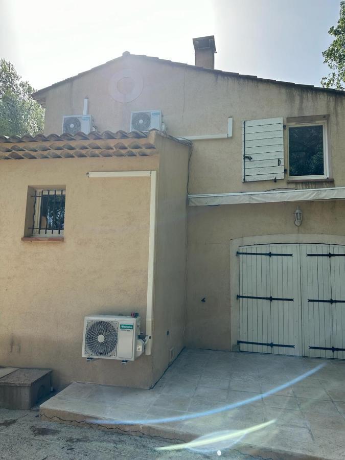Villa Au Pied De La Sainte Victoire Puyloubier Eksteriør bilde